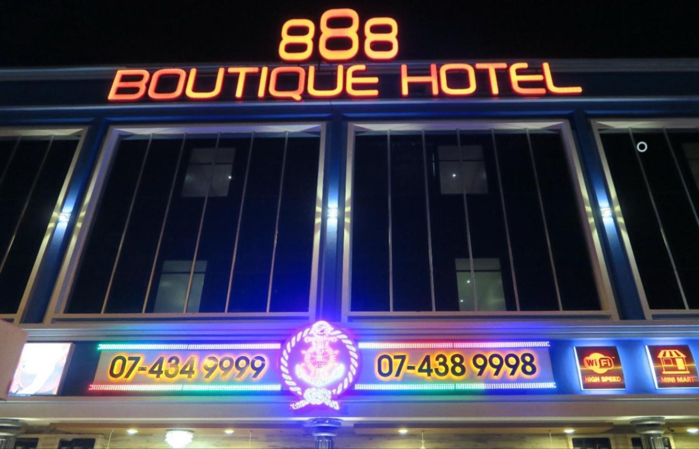 888 Boutique Hotel Batu Pahat Exterior foto