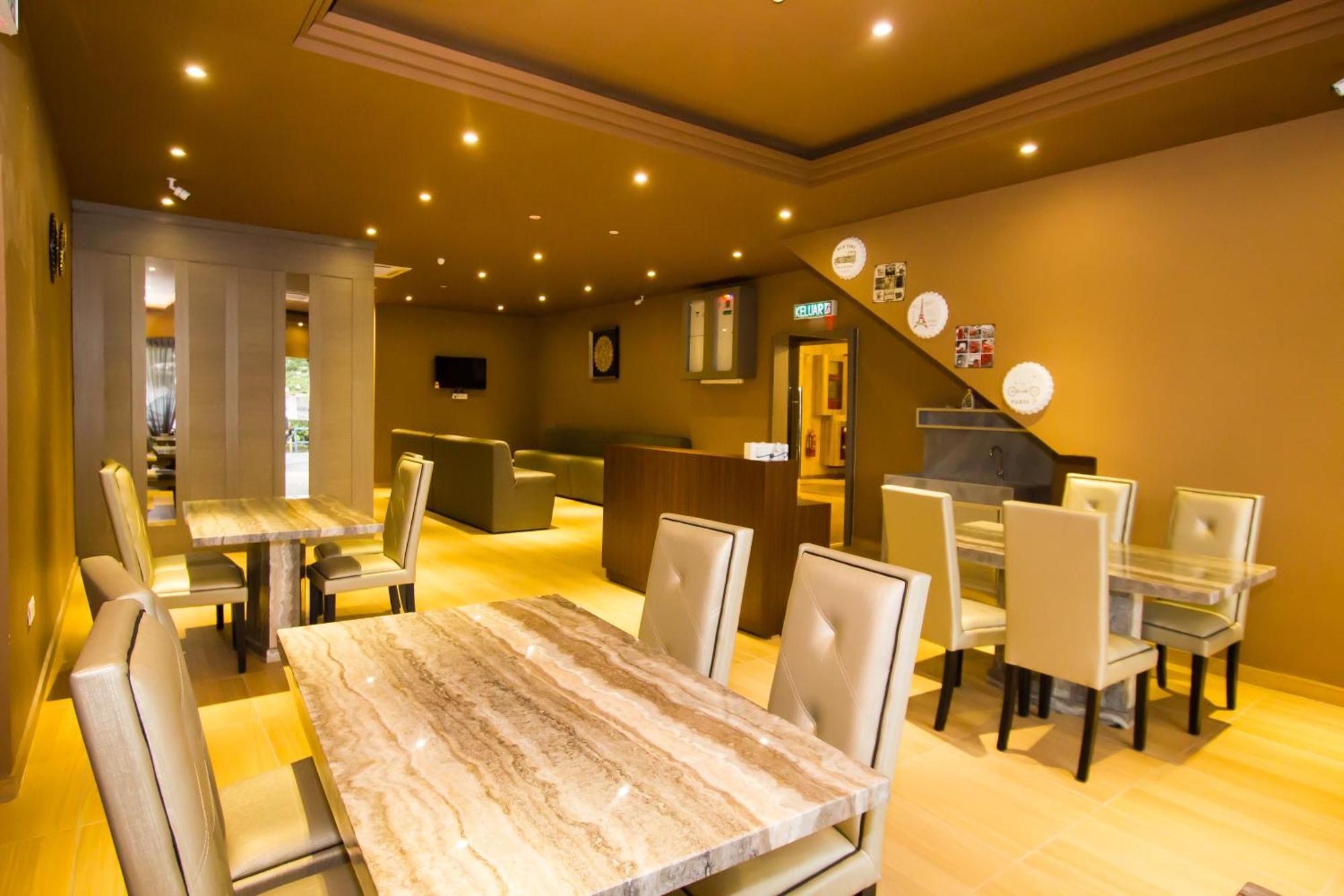 888 Boutique Hotel Batu Pahat Exterior foto