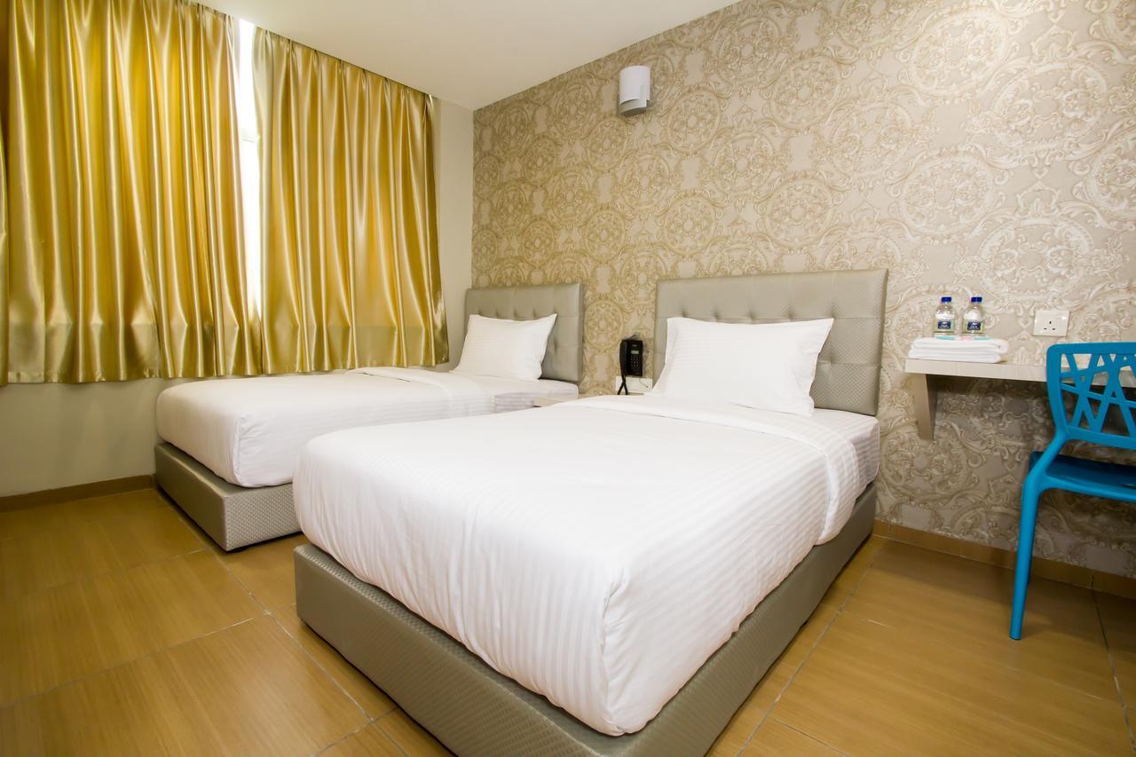 888 Boutique Hotel Batu Pahat Exterior foto